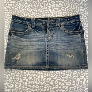Victorias Secret VS low 5 flap Jean skirt. Size: 4.